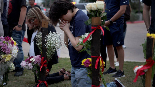 https://www.robertjennings.org/images/2023/540/allen-texas-shooting-5-8.jpg